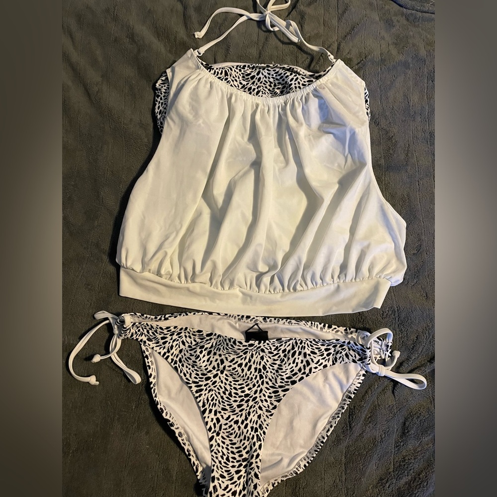 Juniors bikini size XL
